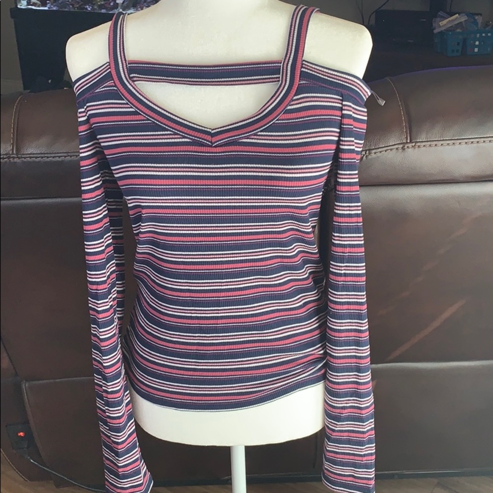Long sleeve off the shoulder